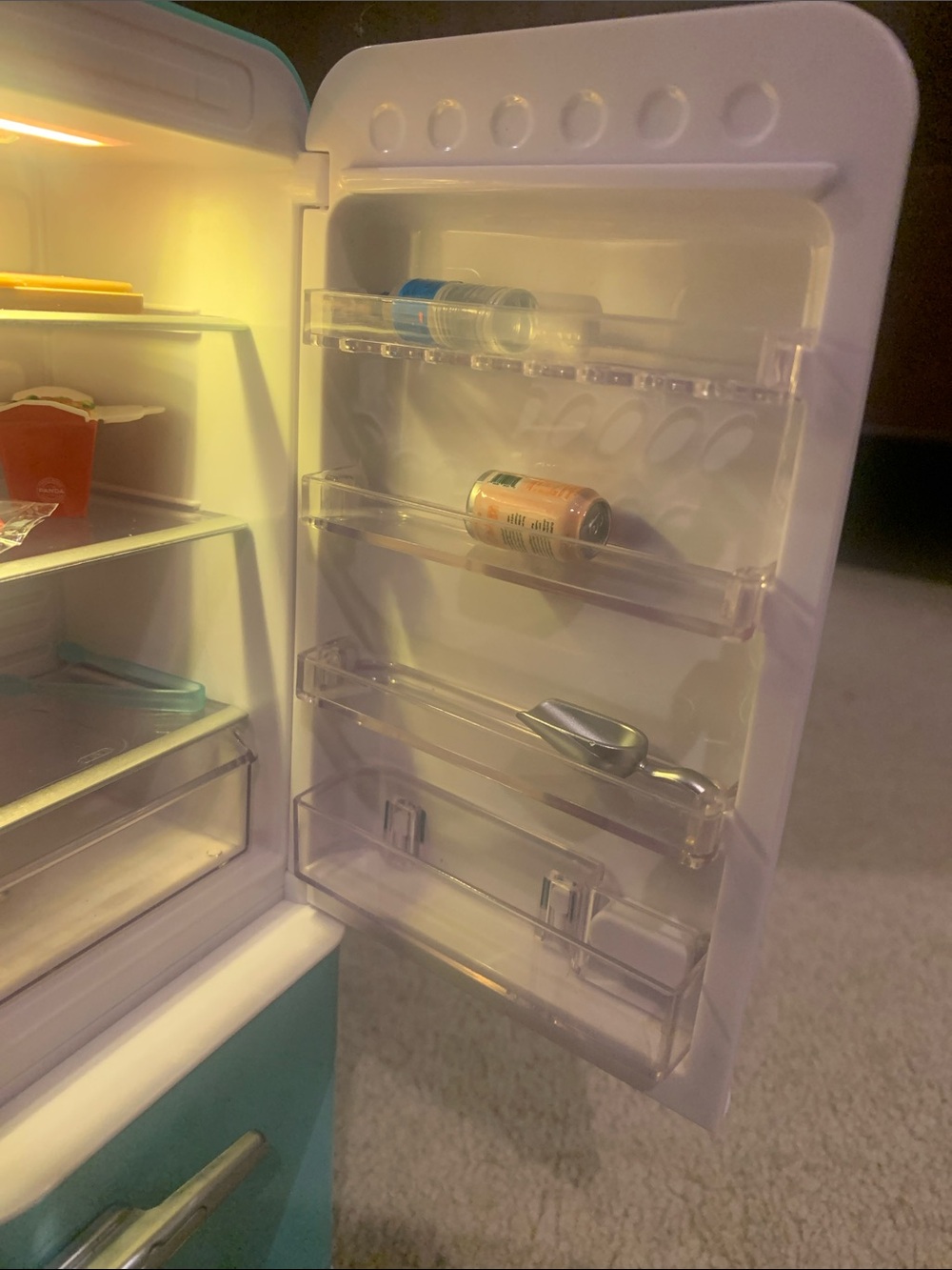 Mini Brands Retro Toy Mini Fridge - Picture 2 of 6